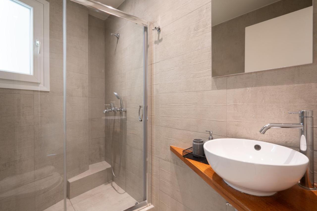 Classy Apartment In Koukaki, Walk To Metro & Acropolis Athene Buitenkant foto