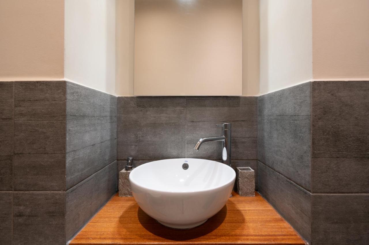 Classy Apartment In Koukaki, Walk To Metro & Acropolis Athene Buitenkant foto